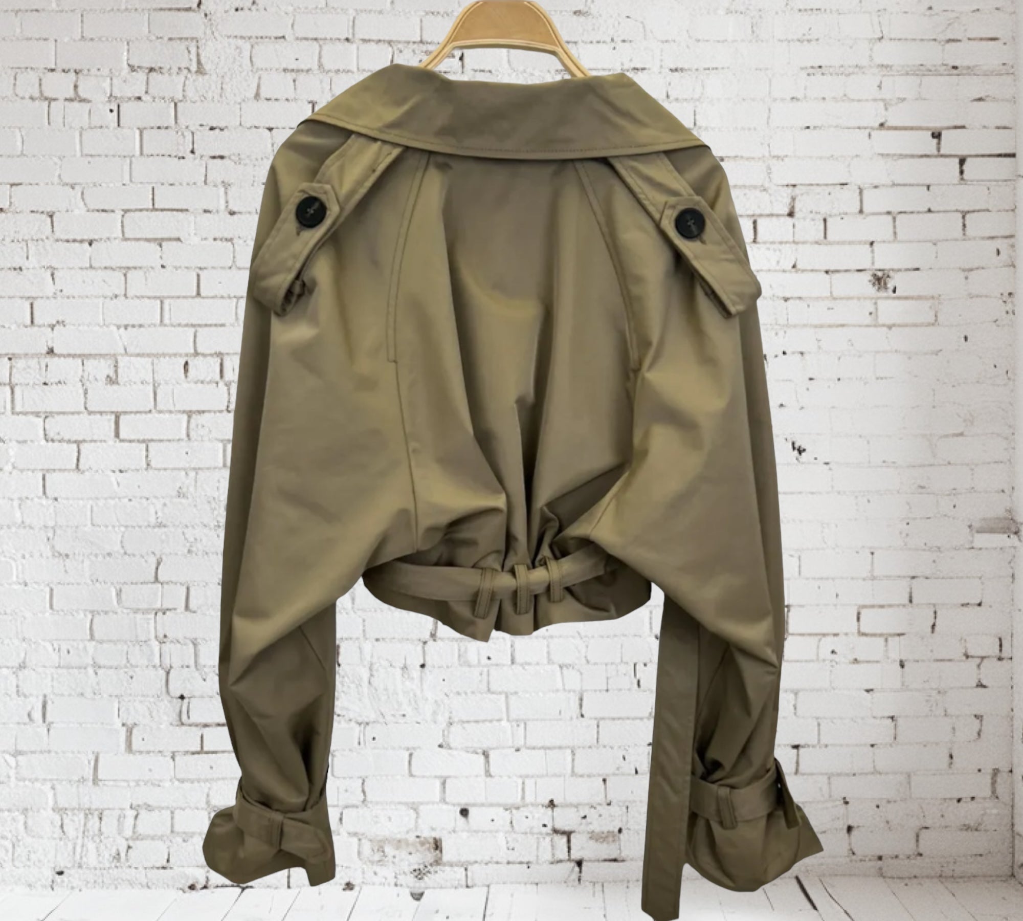 Mini Trench Coat: Modern Elegance