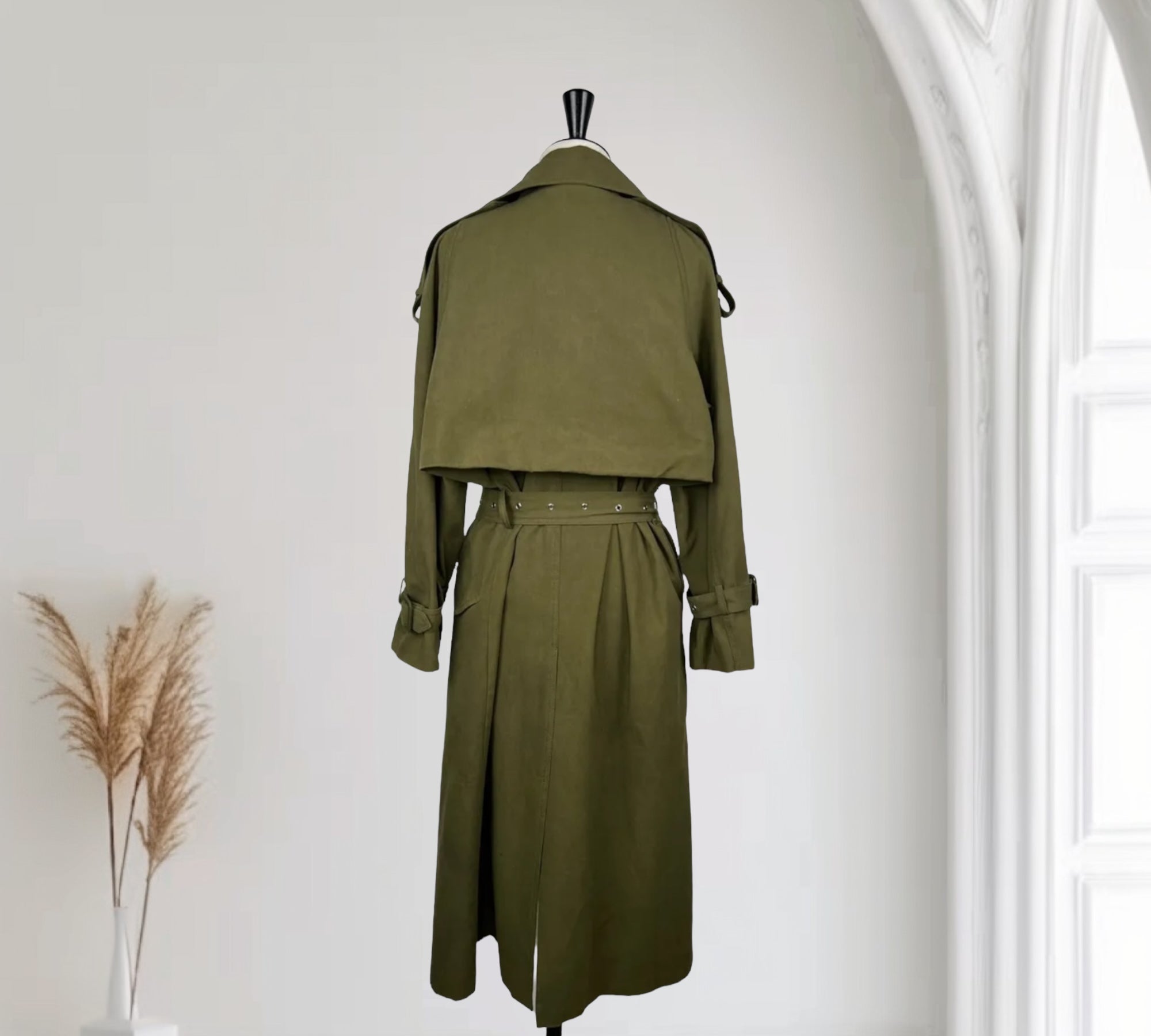 Trench Coat Oversize : Confort et Style Audacieux