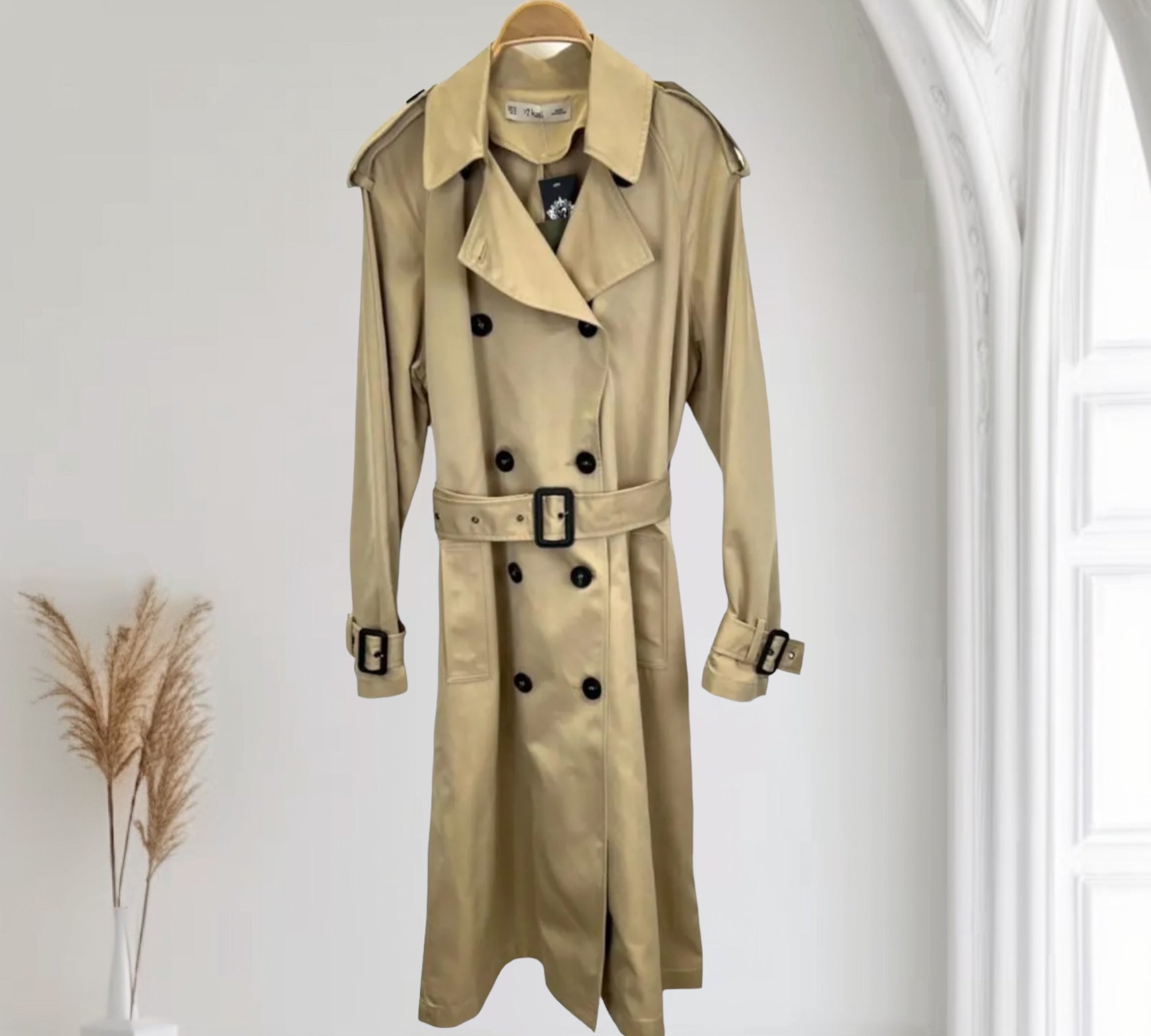 Trench Coat Chic : L'Indispensable de la Saison