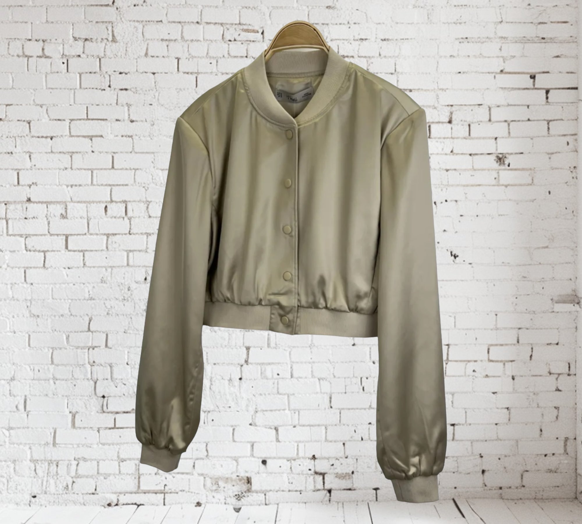 Bomber Court en Satin Éclatant