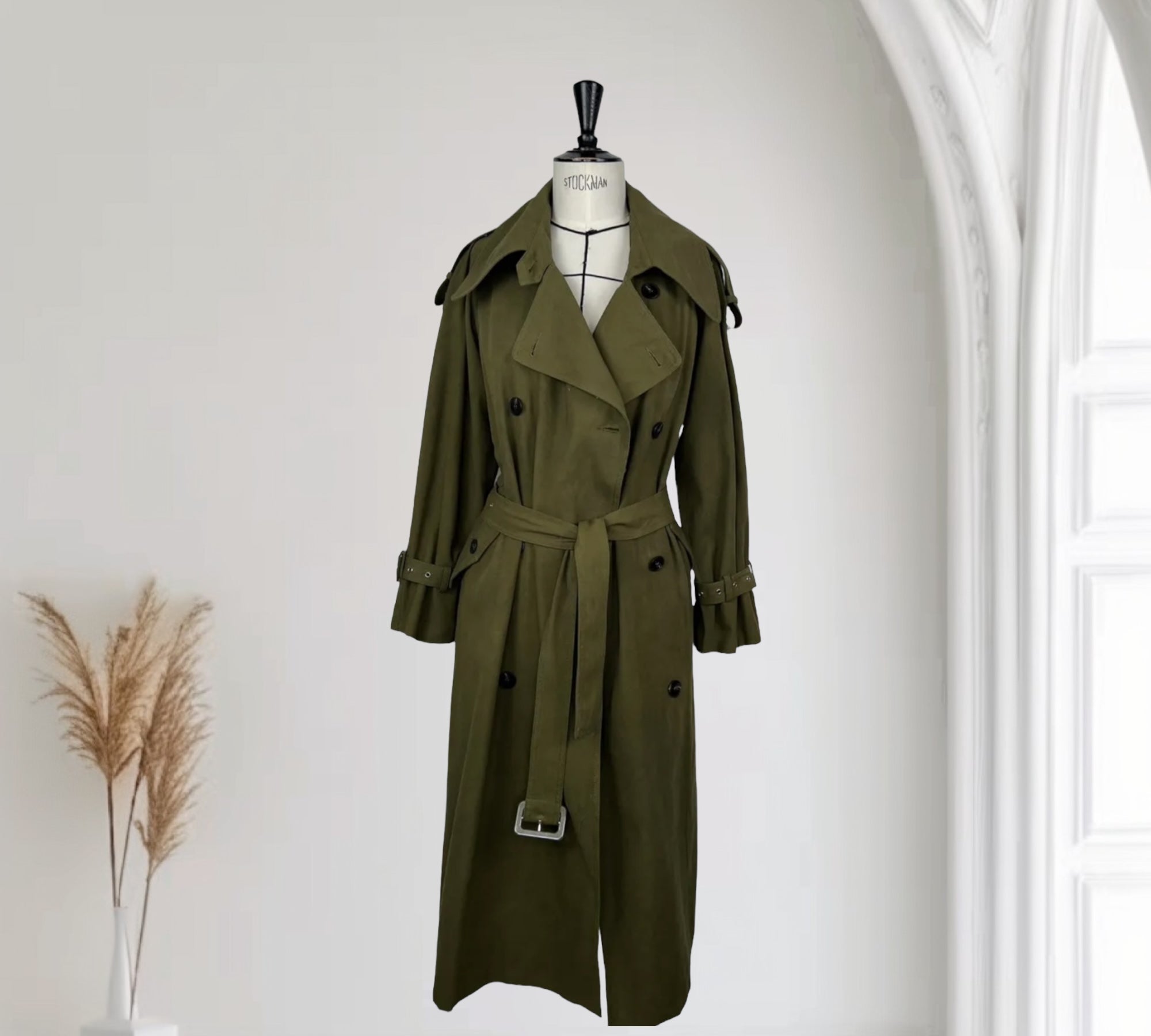 Trench Coat Oversize : Confort et Style Audacieux