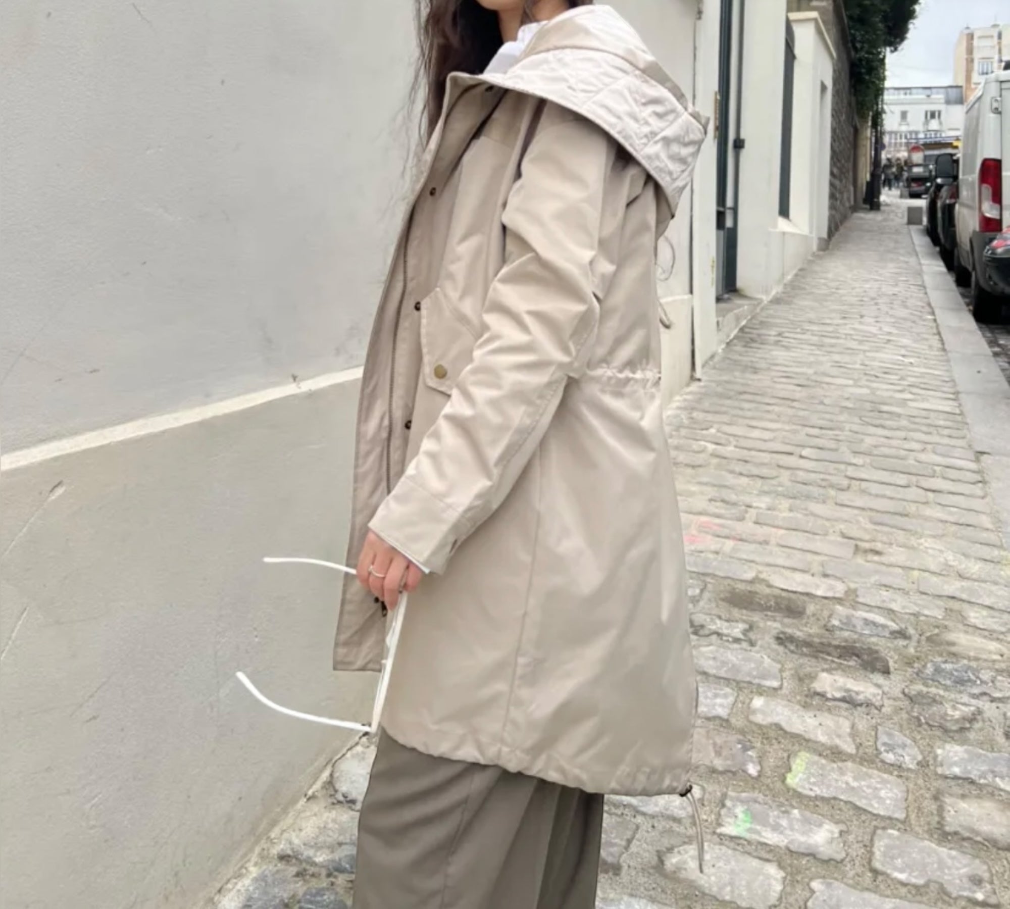 Parka Intemporelle avec Détails en Satin