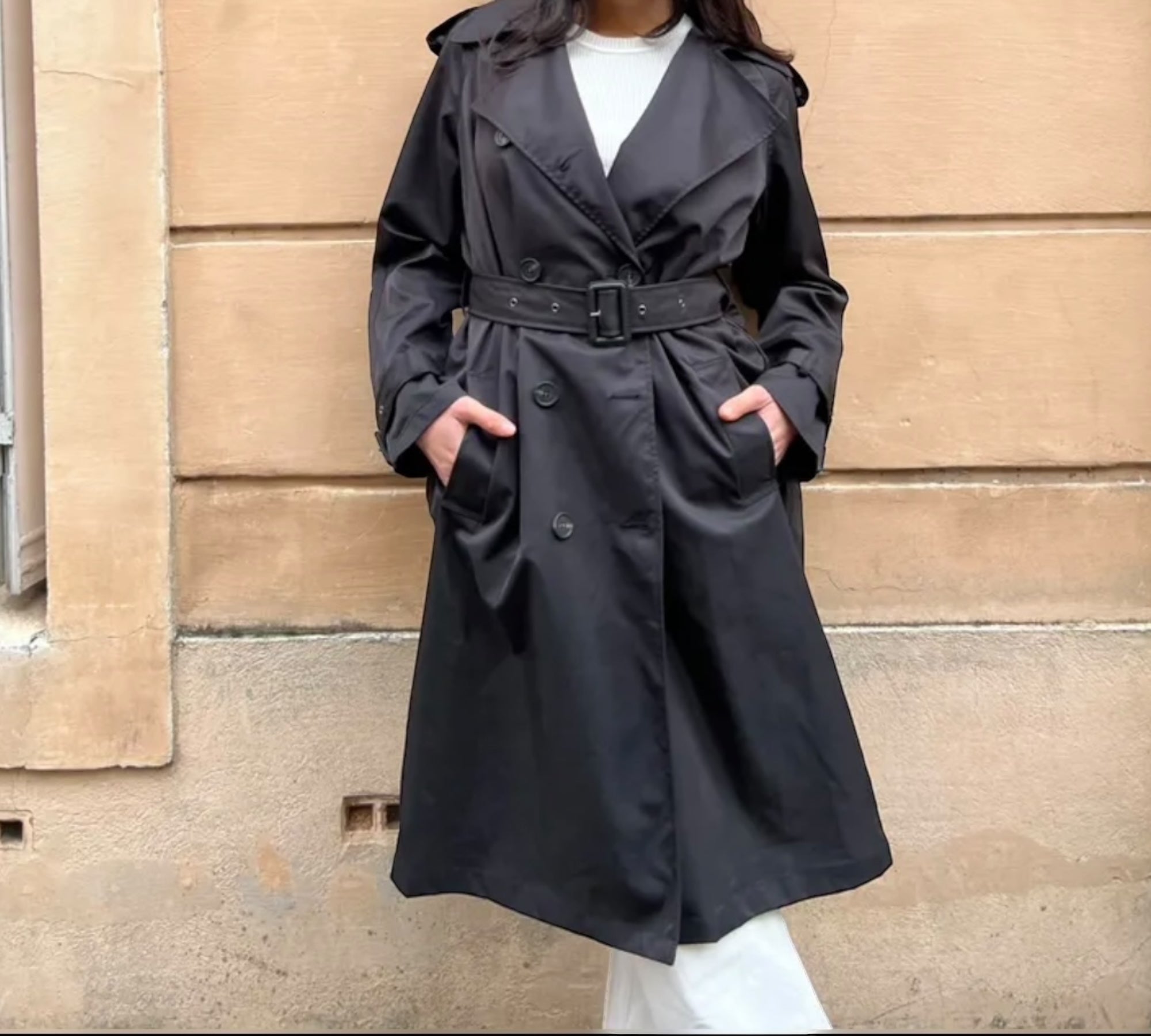 Trench Coat Chic : L'Indispensable de la Saison