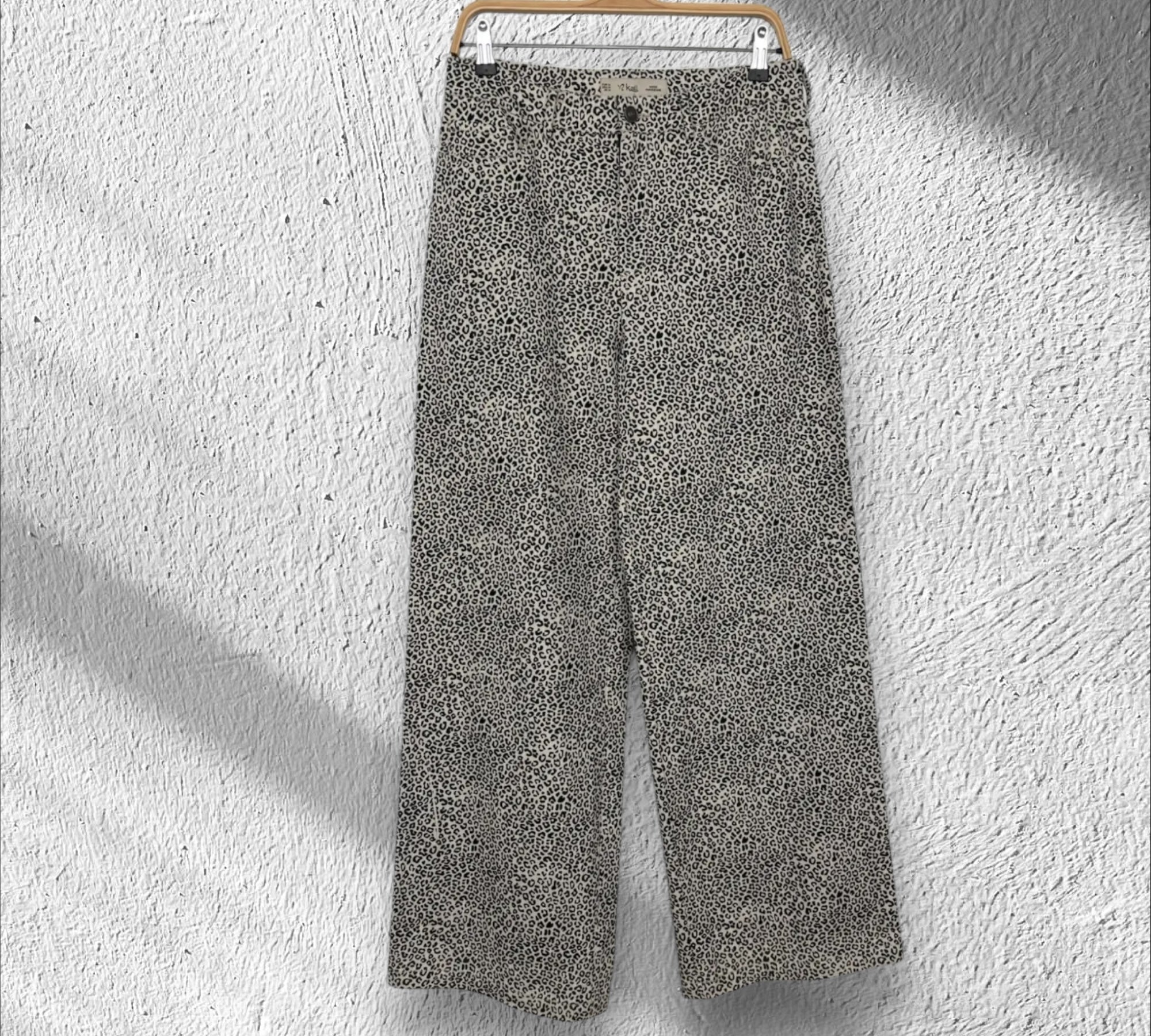 ENSEMBLE INSTINCT ANIMAL - Elle griffe les codes mais avec classe